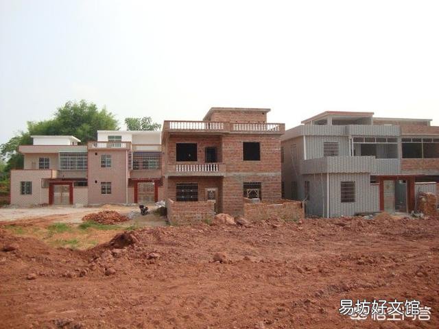 农村建房需要几十万,为什么农民不去买房,要自己建呢?