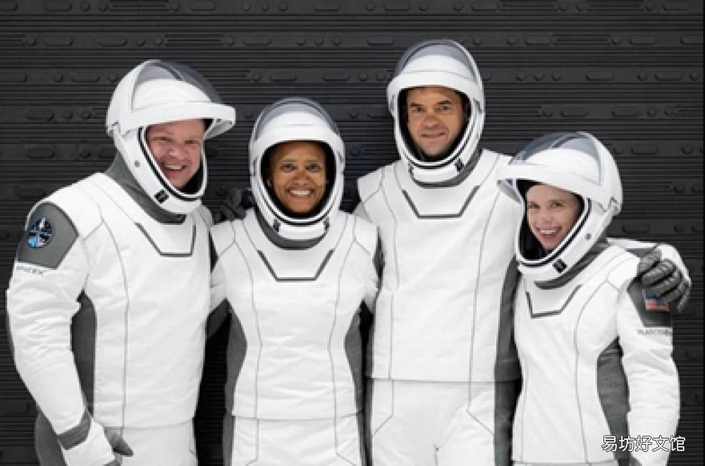 绕飞地球3天票价或达2亿元 SpaceX首次载人太空商飞