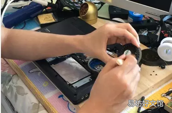 教你5招清理干净电脑灰尘 笔记本电脑怎么清灰尘