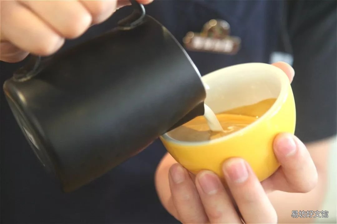 免费教你制作拿铁咖啡 热拿铁咖啡的做法及步骤