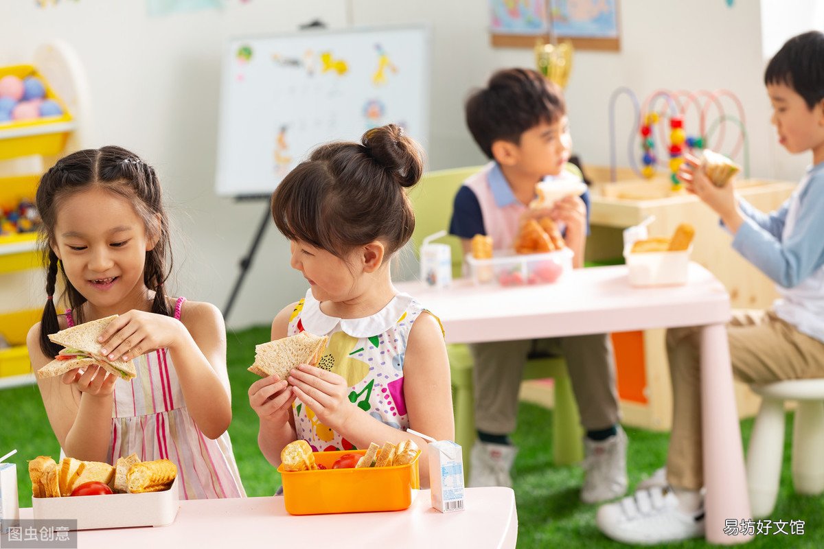 幼儿园保育员工作职责 幼儿园保育员的主要职责是什么