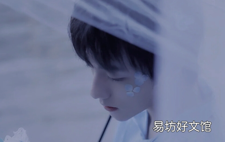 同时喜欢两个男孩子怎么办 同时出现两个男生怎么选择