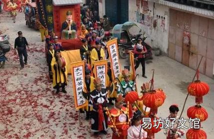 过年磕头礼仪 2022过年给灶王爷磕几个头