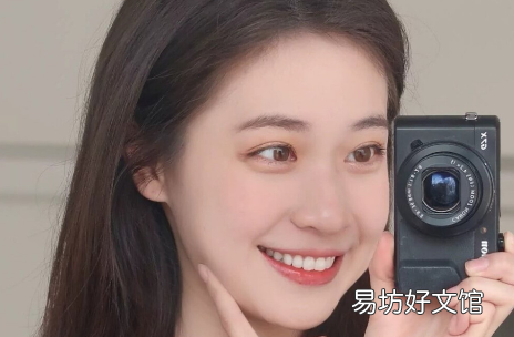 男女之间是先有荷尔蒙还是先有爱 女人能闻到男人身上的荷尔蒙味吗