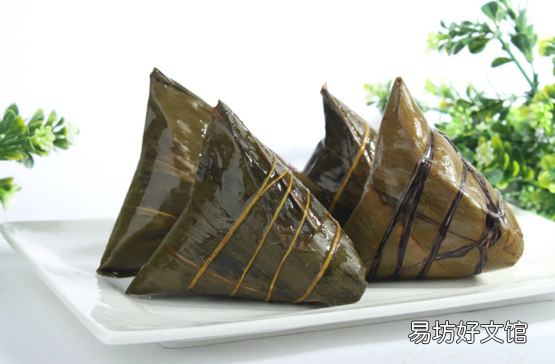 煮粽子注意事项 煮粽子加什么粽叶不黄