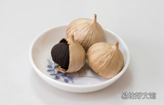 黑蒜什么时候吃效果最好 黑蒜的功效与作用