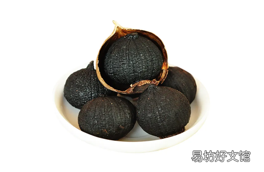 黑蒜什么时候吃效果最好 黑蒜的功效与作用