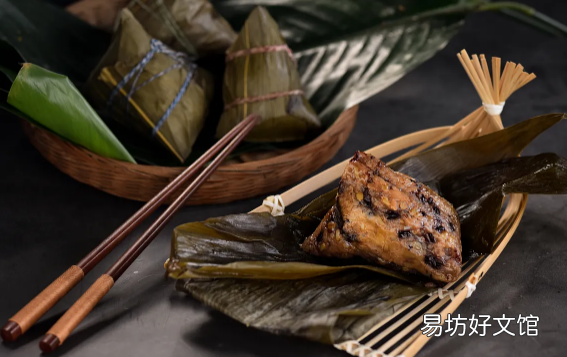 微波炉怎么加热粽子 微波炉热粽子需要把叶子弄掉吗