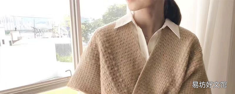 用彩色系代替黑白灰 春天衣服穿搭