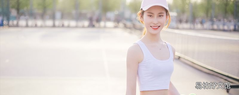 怎么搭才能与众不同 纯白t恤怎么穿