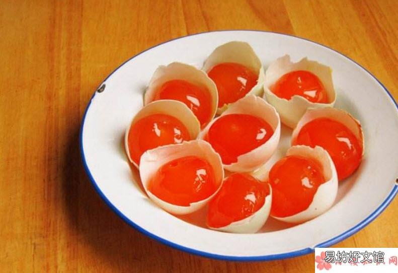 孕妇吃咸蛋吗能吃多少 孕妇能吃咸鸭蛋吗