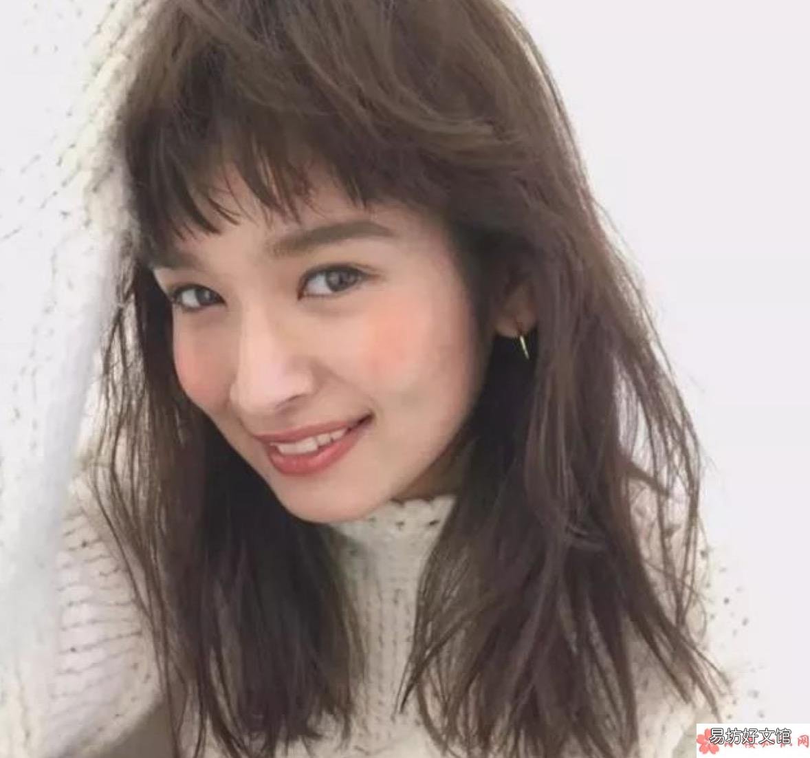 发际线高的人该怎么办 发际线高的人有哪些烦恼