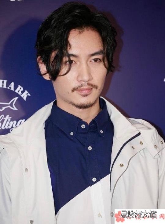 如何与幼儿有效的沟通交谈 陈晓儿子不会叫爸是相处少吗
