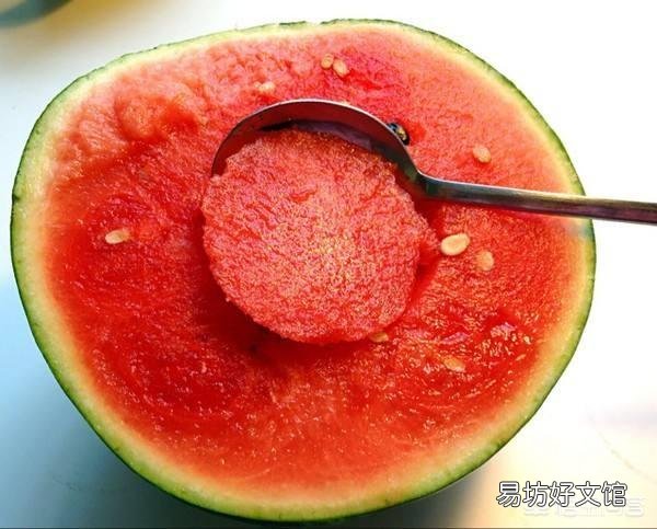 夏天的时候,高血压患者能不能吃西瓜?