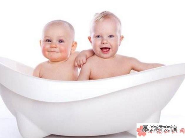 宝宝浴盆挑选标准 宝宝浴盆买什么材质的好