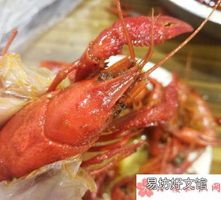 晒吃小龙虾的经典语录 吃小龙虾发朋友圈配什么文字