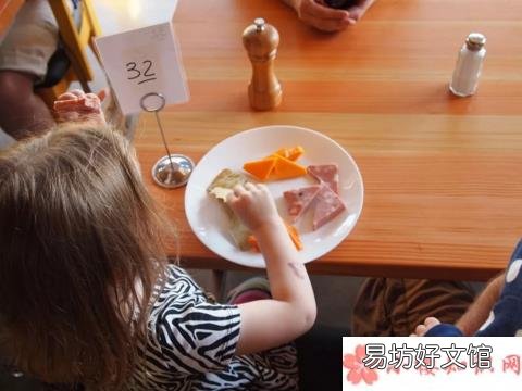 宝宝多大吃盐才正常2018 宝宝六个月可以吃盐吗