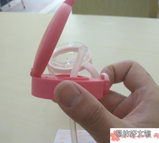 利其尔儿童吸管训练杯宝宝喜欢吗 日本利其尔儿童吸管训练杯怎么样