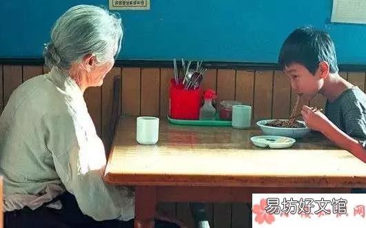 孩子给爷爷奶奶带有哪些问题 爷爷奶奶能代替父母对孩子的爱吗