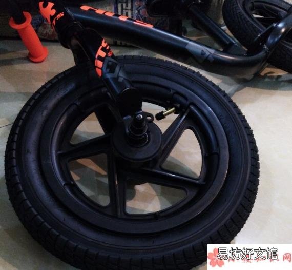 哈骑士宝宝滑步车使用测评 哈骑士儿童平衡车怎么样