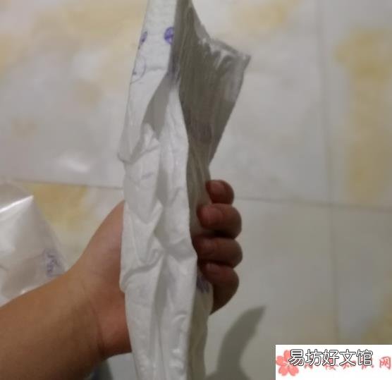 小鹿叮叮超薄纸尿裤怎么样 小鹿叮叮纸尿裤起坨吗