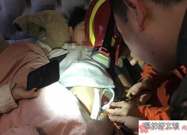 被睡袋拉链卡住下体的男童怎么样了 睡袋拉链卡住男童下体是怎么回事
