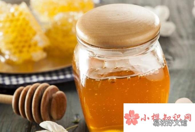 感冒时吃什么食物比较好。