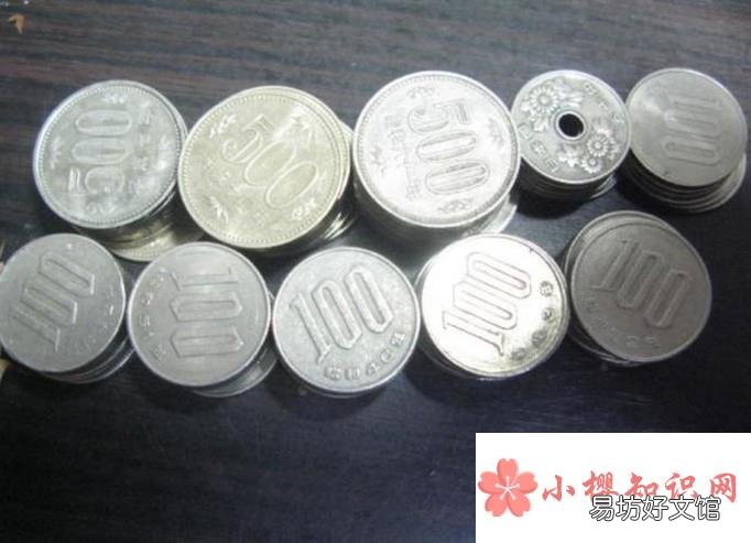 为什么日本喜欢把东西都装进自动售货机卖？