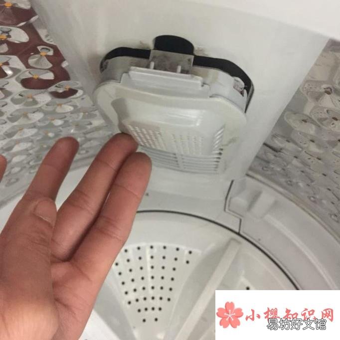 洗衣机过滤网如何拆卸 上海小天鹅洗衣机维修