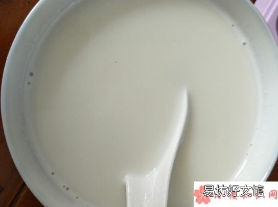 爱他美和英国牛栏对比测评 爱他美和英国牛栏奶粉哪个好