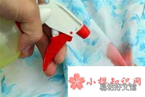 大姨妈弄到褥子上又不想洗?哈哈这里有妙招。
