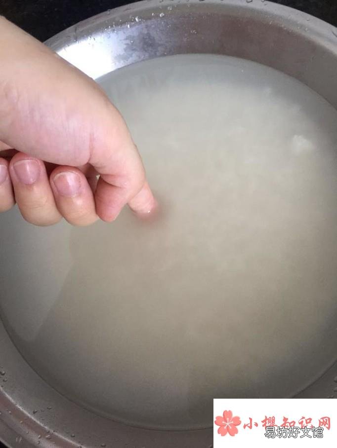 老年人怎样用蒸锅蒸大米饭