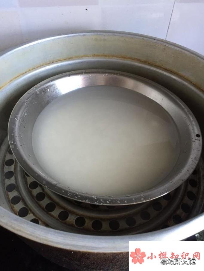 老年人怎样用蒸锅蒸大米饭