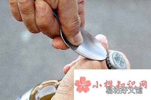 如何巧妙开啤酒盖