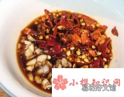 有了灰指甲,用花椒蒜醋液治好
