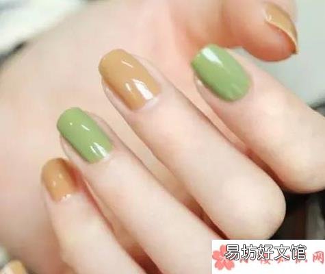 光疗延长和甲片哪个更好 光疗延长甲和水晶延长的区别是什么