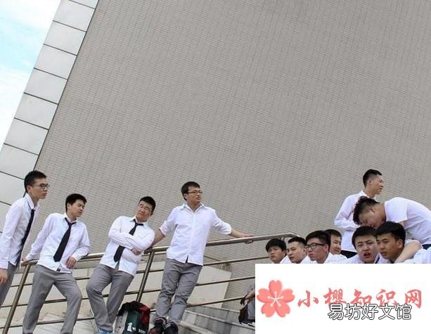 上大专好还是复读好