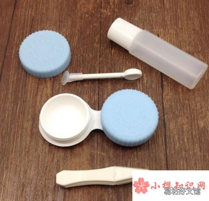 隐形眼镜应该怎么保养?