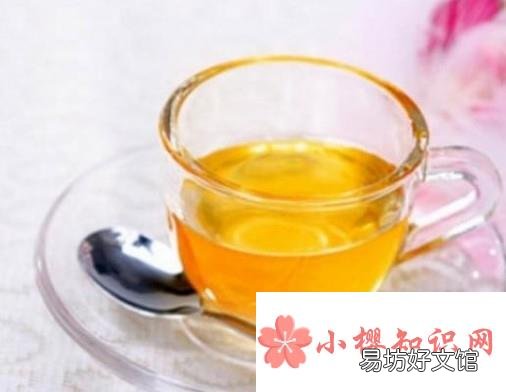 应该用冷水还是热水冲泡蜂蜜？