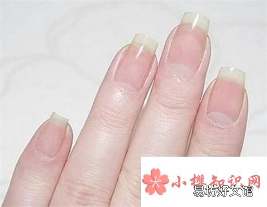 女性如何减少指甲油对身体的危害?