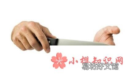 玻璃膠粘手上怎么去除