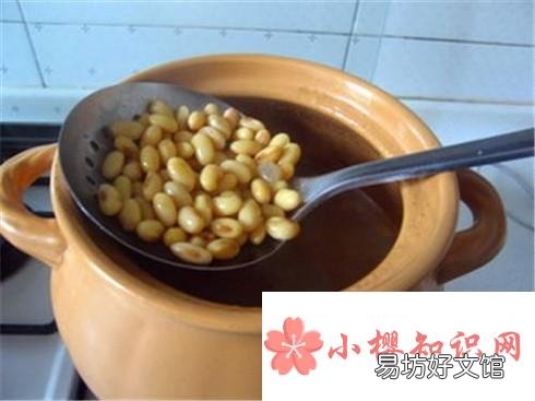 如何知道泡过的黄豆能不能吃,怎样处理更好?