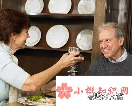 喝酒的礼仪和礼貌