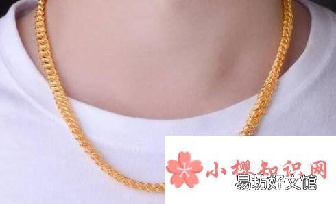 如何选购女士黄金项链