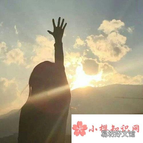 每天喝二两白酒的人和滴酒不沾的人，哪种人的身体更健康？
