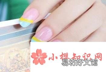指甲上有竖纹是怎么回事?