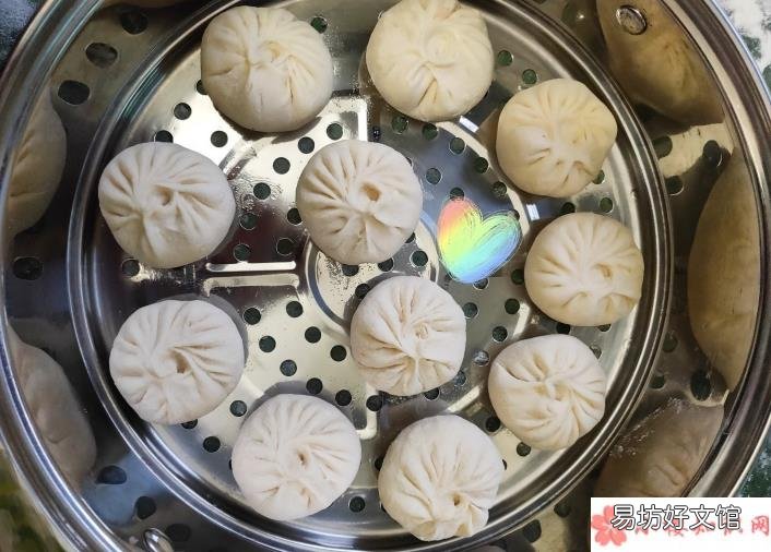 第一次做包子发什么朋友圈句子 学做包子的朋友圈