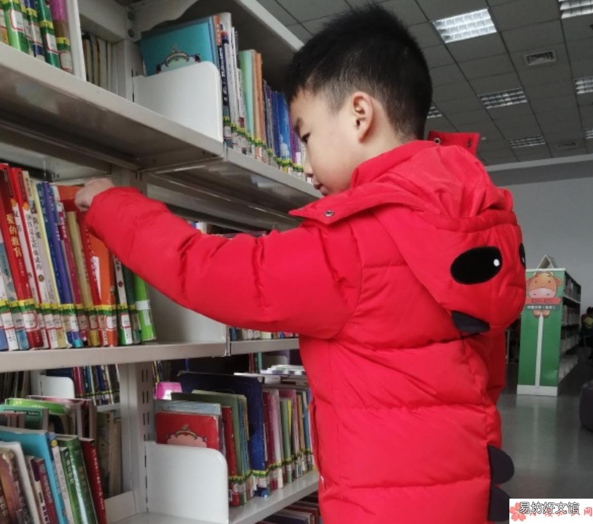 陪孩子图书馆看书发朋友圈说说 陪孩子图书馆读书的心情说说