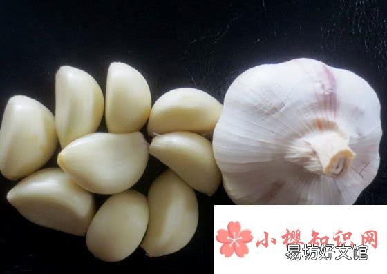 大蒜不能和什么一起吃？