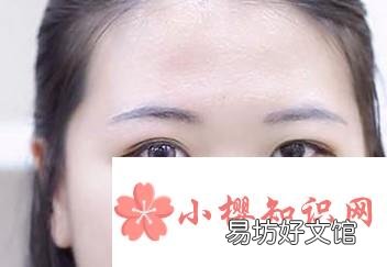 如何戴美瞳？